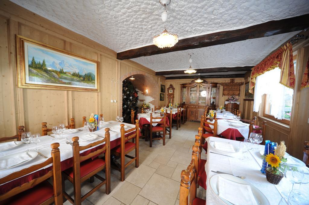 Albergo Alpino Vermiglio Exterior photo